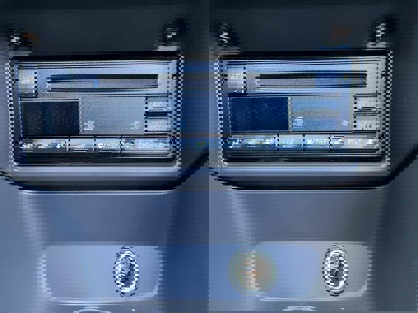 Used 2000 Ford Mustang Convertible RWD image 10