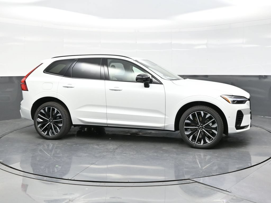 New 2026 Volvo XC60 T8 Ultra w/ Climate Package PRO AWD/4WD image 8