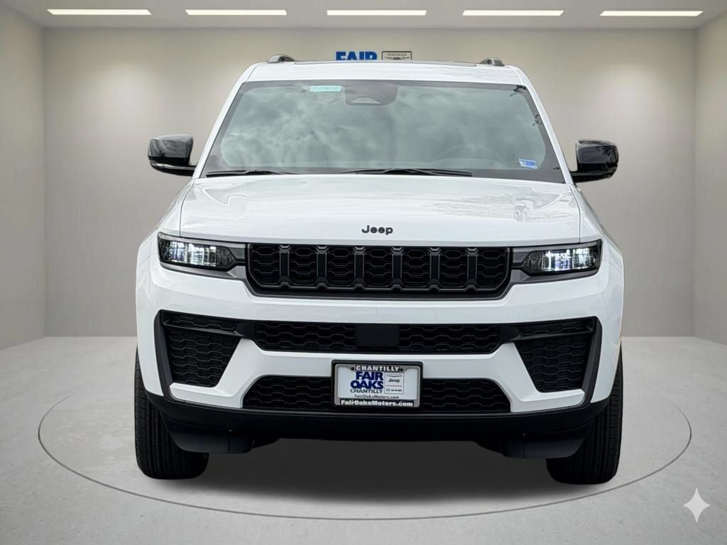 New 2026 Jeep Grand Cherokee Altitude AWD/4WD image 3