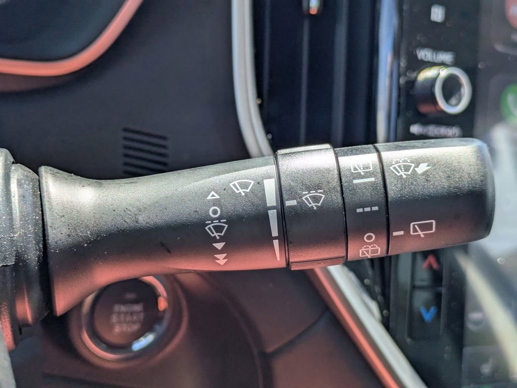 Certified 2025 Subaru Ascent Limited image 32