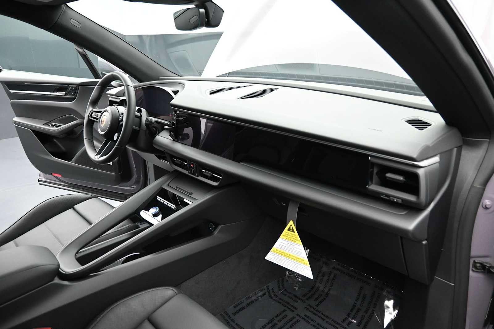 New 2026 Porsche Macan 4 Electric AWD/4WD image 20
