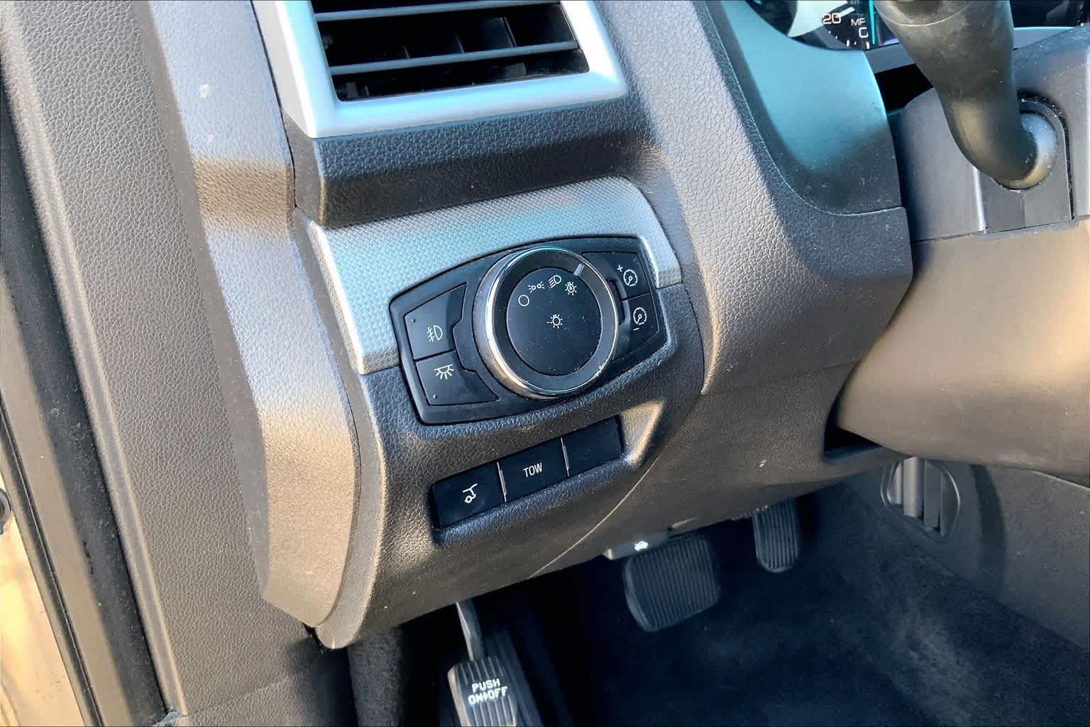 Used 2012 Ford Explorer XLT AWD/4WD image 32