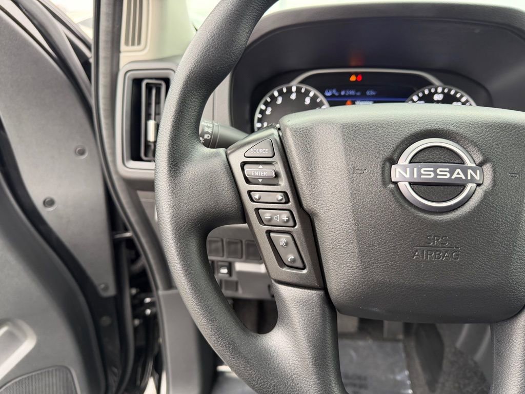 Used 2025 Nissan Frontier S image 17