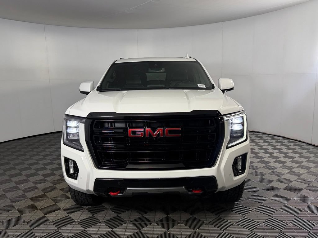 Used 2024 GMC Yukon AT4 w/ AT4 Premium Plus Package AWD/4WD image 3