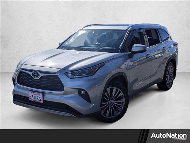 Used 2022 Toyota Highlander Platinum image 1