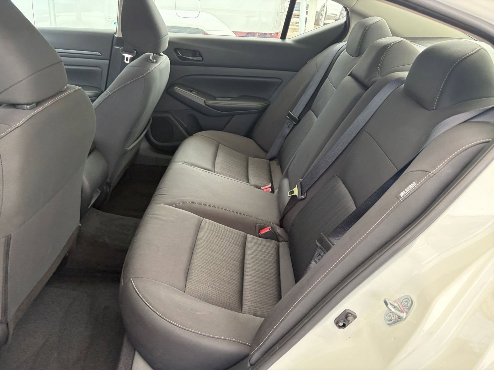Used 2025 Nissan Altima 2.5 SV FWD image 37