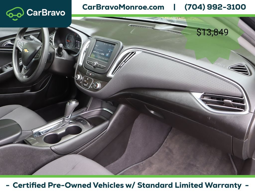 Certified 2017 Chevrolet Malibu LT FWD image 40
