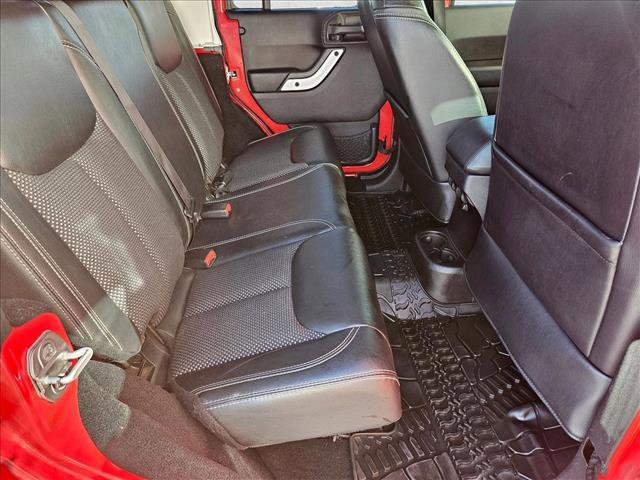 Used 2015 Jeep Wrangler Unlimited Sahara image 20