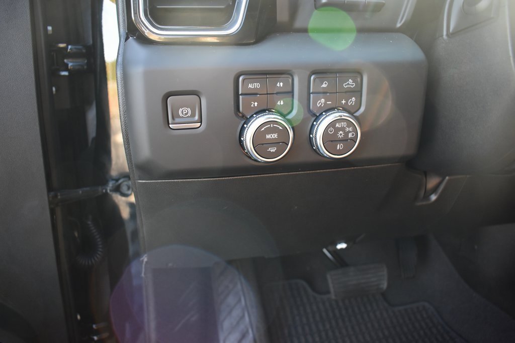 Used 2024 GMC Sierra 2500 Denali Ultimate w/ Max Trailering Package image 17