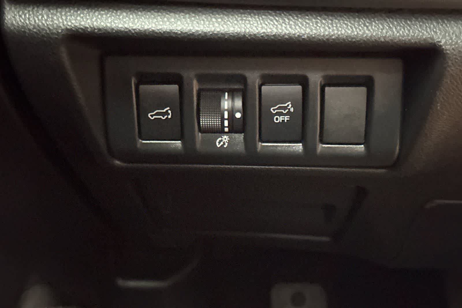 Used 2025 Subaru Outback Limited w/ Popular Package #2 AWD/4WD image 33