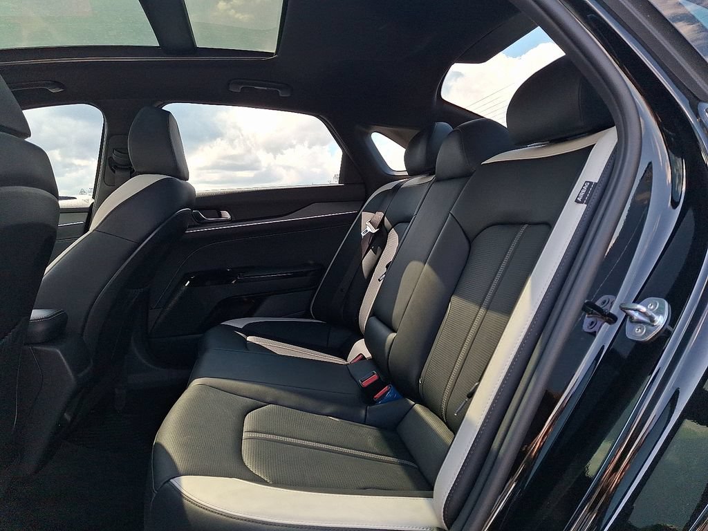 Certified 2025 Kia K5 GT-Line w/ GT-Line Premium Package FWD image 11