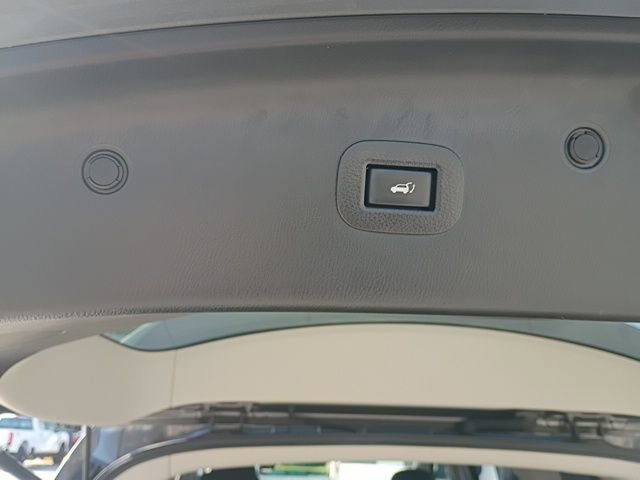 Used 2020 Nissan Armada SL w/ Premium Package image 19