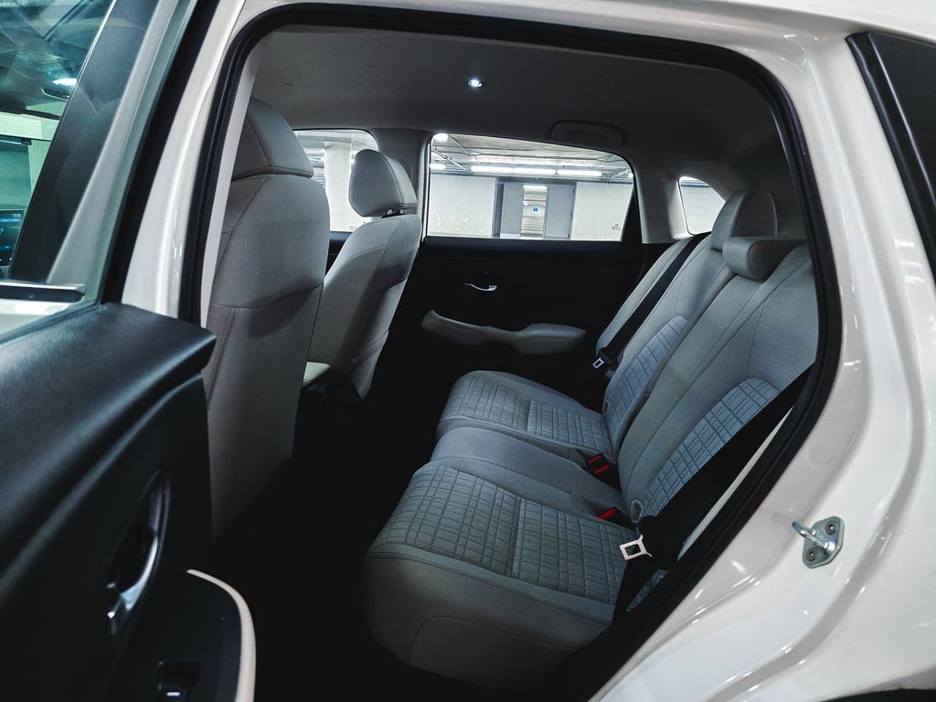 Used 2023 Honda HR-V LX image 18