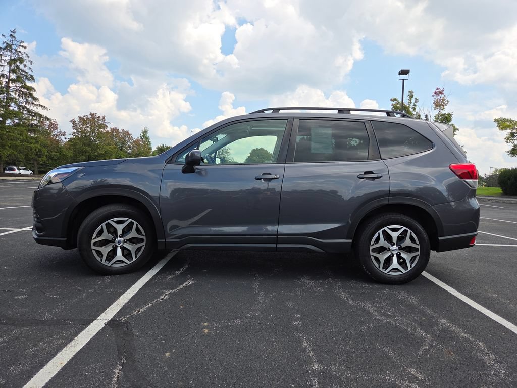 Used 2022 Subaru Forester Premium AWD/4WD image 22