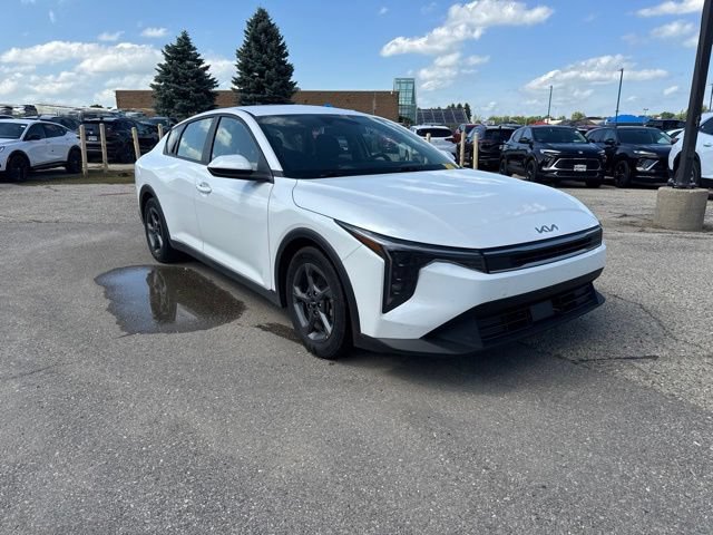 Used 2025 Kia K4 FWD image 4