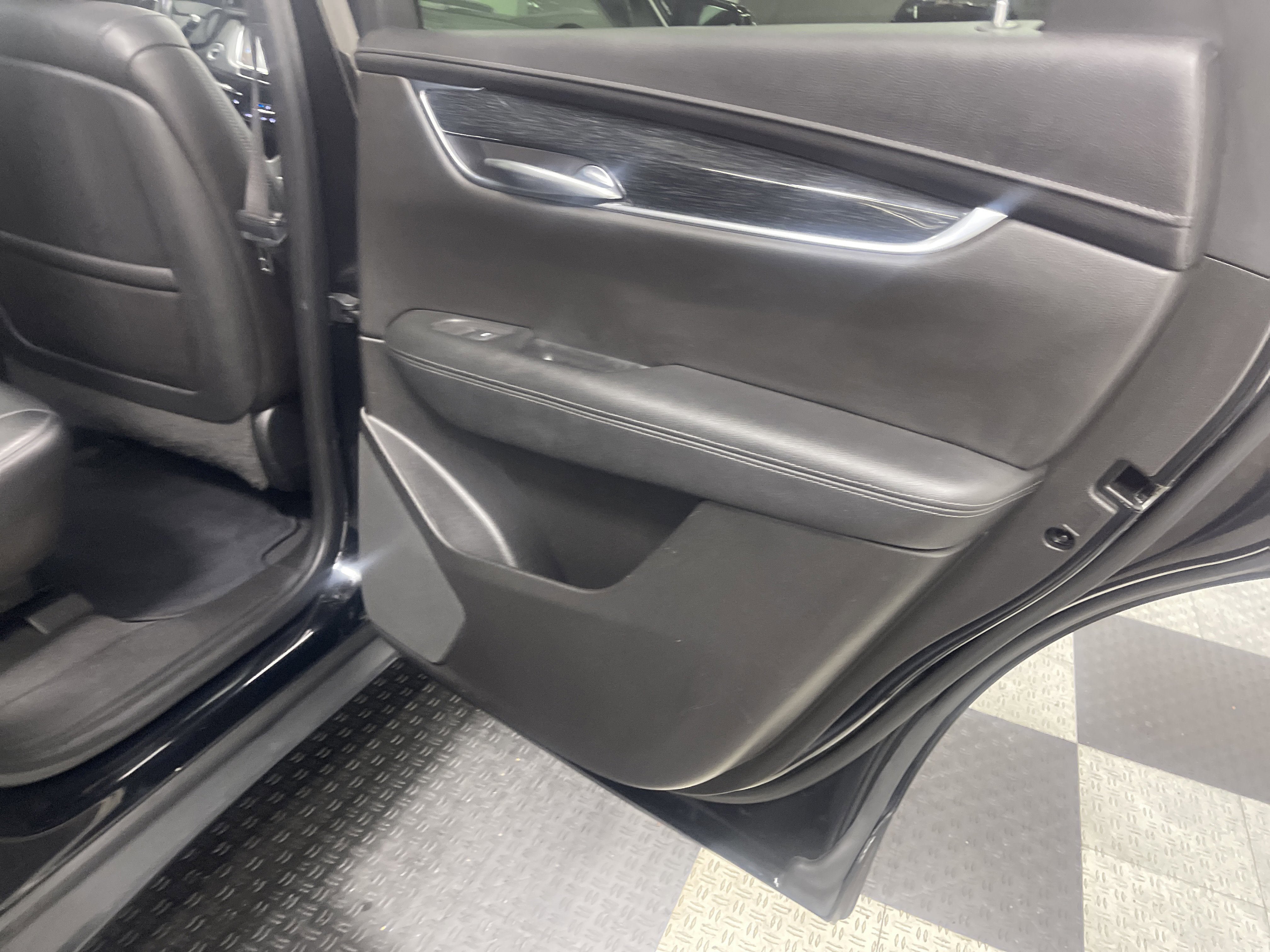 Used 2020 Cadillac XT5 Premium Luxury image 19