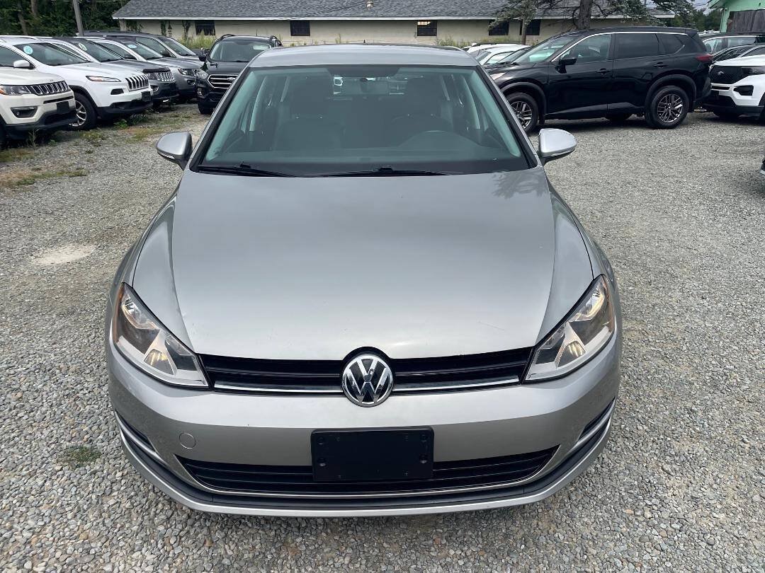 Used 2015 Volkswagen Golf S FWD image 2
