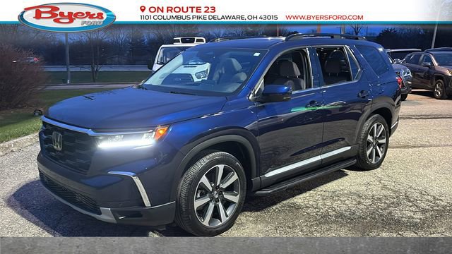 Used 2023 Honda Pilot Touring image 1