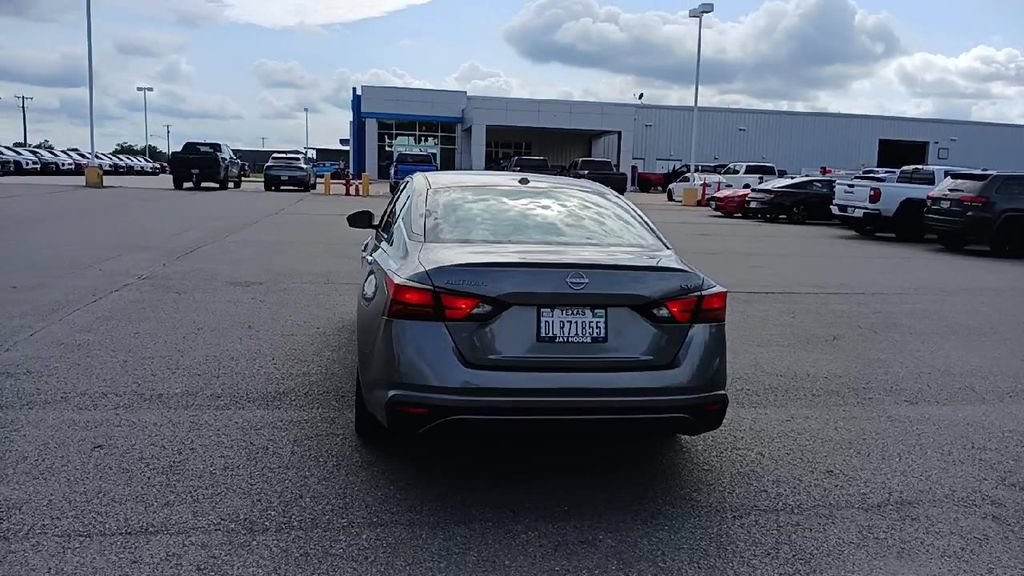 Used 2023 Nissan Altima 2.5 SV FWD image 7