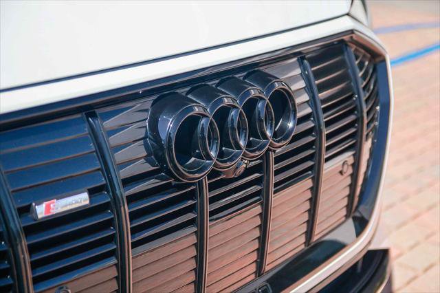 Certified 2023 Audi e-tron Premium Plus w/ Premium Plus Package AWD/4WD image 13