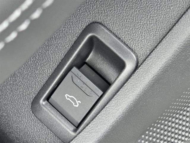 Used 2025 Audi A5 2.0T Prestige w/ 19" Wheel Package image 24