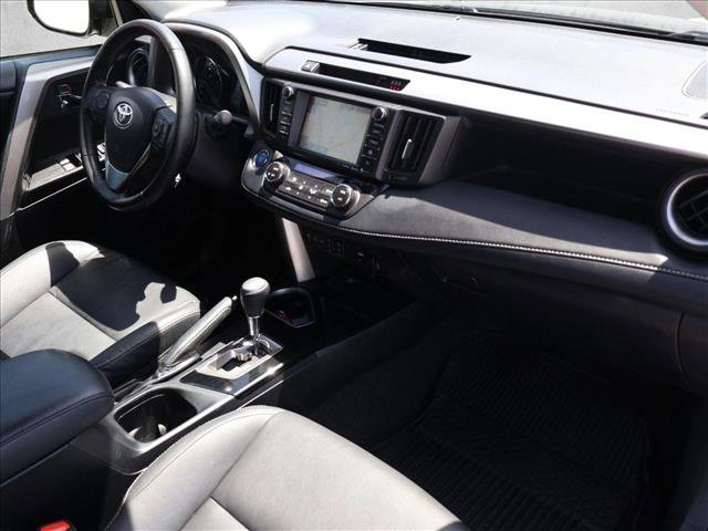 Used 2018 Toyota RAV4 Limited AWD/4WD image 28