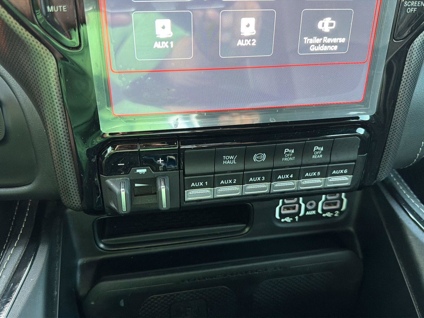 Used 2024 RAM 3500 Limited AWD/4WD image 24