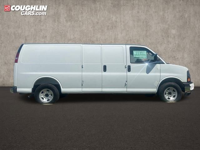 New 2025 Chevrolet Express 3500 Extended w/ Driver Convenience Package