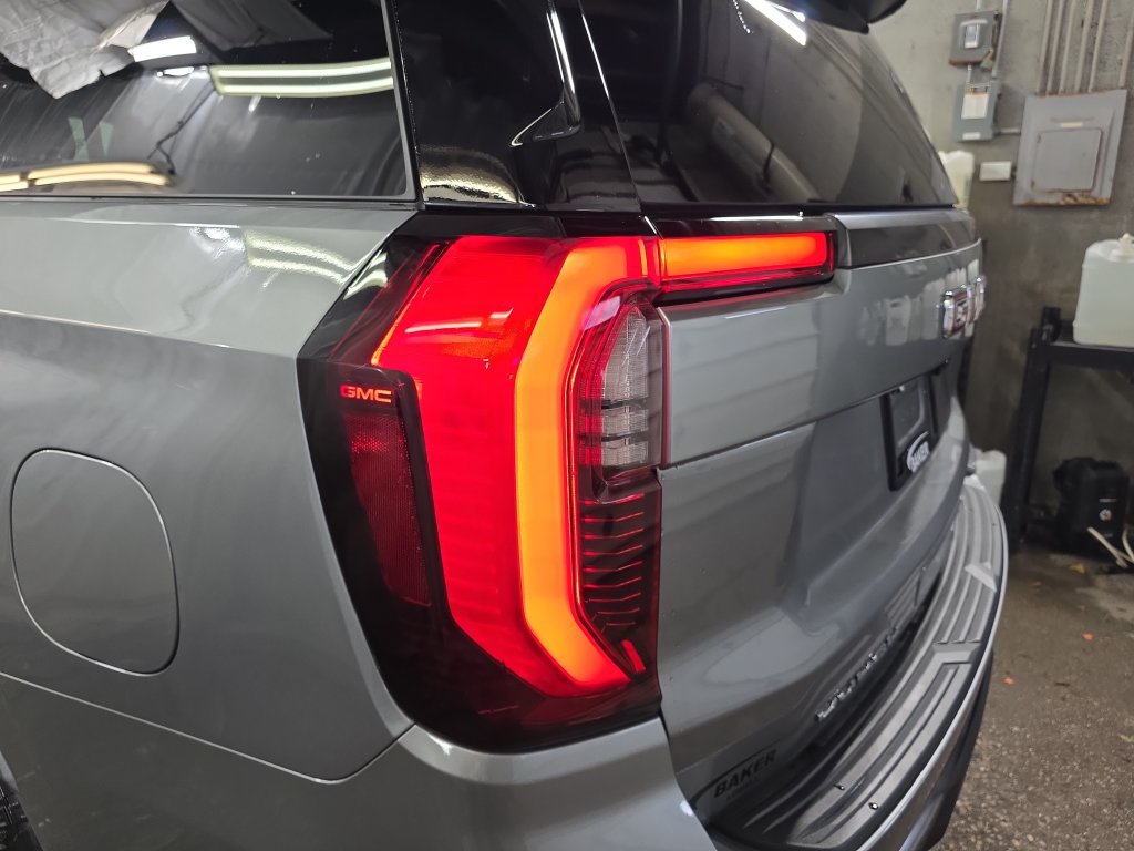 New 2026 GMC Yukon XL AT4 w/ AT4 Premium Plus Package AWD/4WD image 33