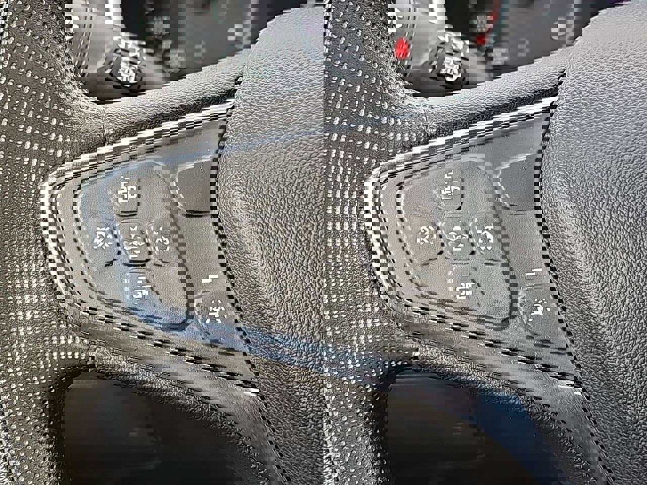 Used 2024 Chevrolet Malibu LT image 20