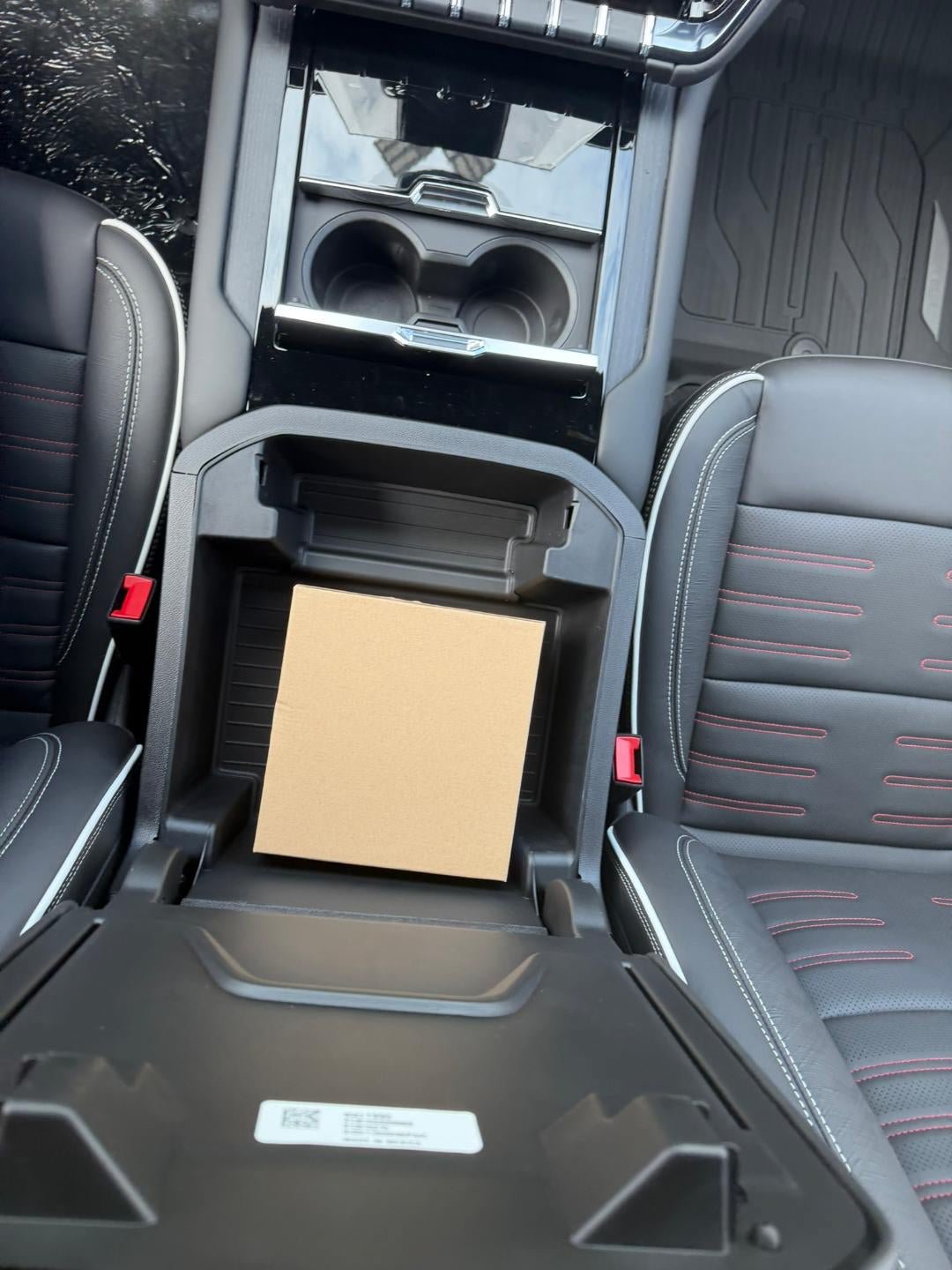 New 2026 GMC Yukon AT4 Ultimate w/ LPO, Floor Liner Package AWD/4WD image 36