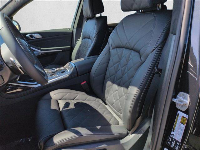 New 2026 BMW X7 xDrive40i w/ Executive Package AWD/4WD image 4