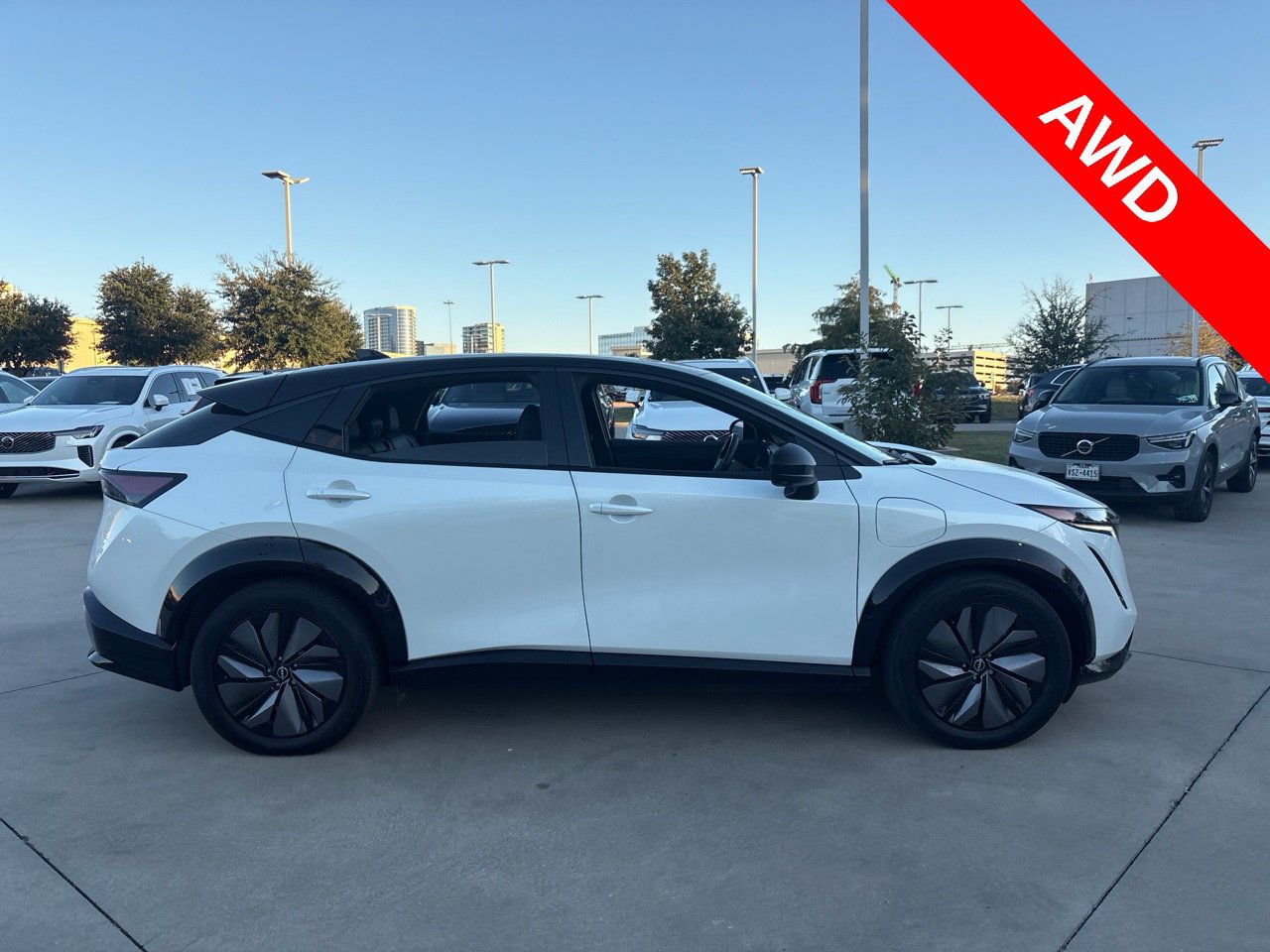 Used 2024 Nissan Ariya AWD image 6