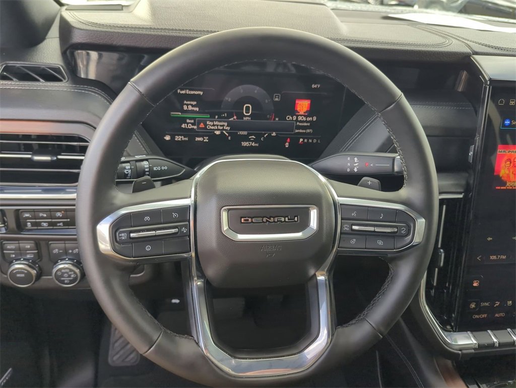 Used 2025 GMC Yukon XL Denali image 8