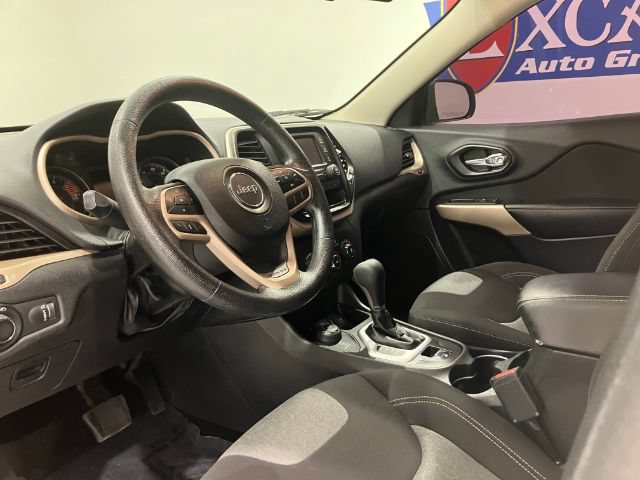 Used 2017 Jeep Cherokee Sport w/ Trailer Tow Group AWD/4WD image 23