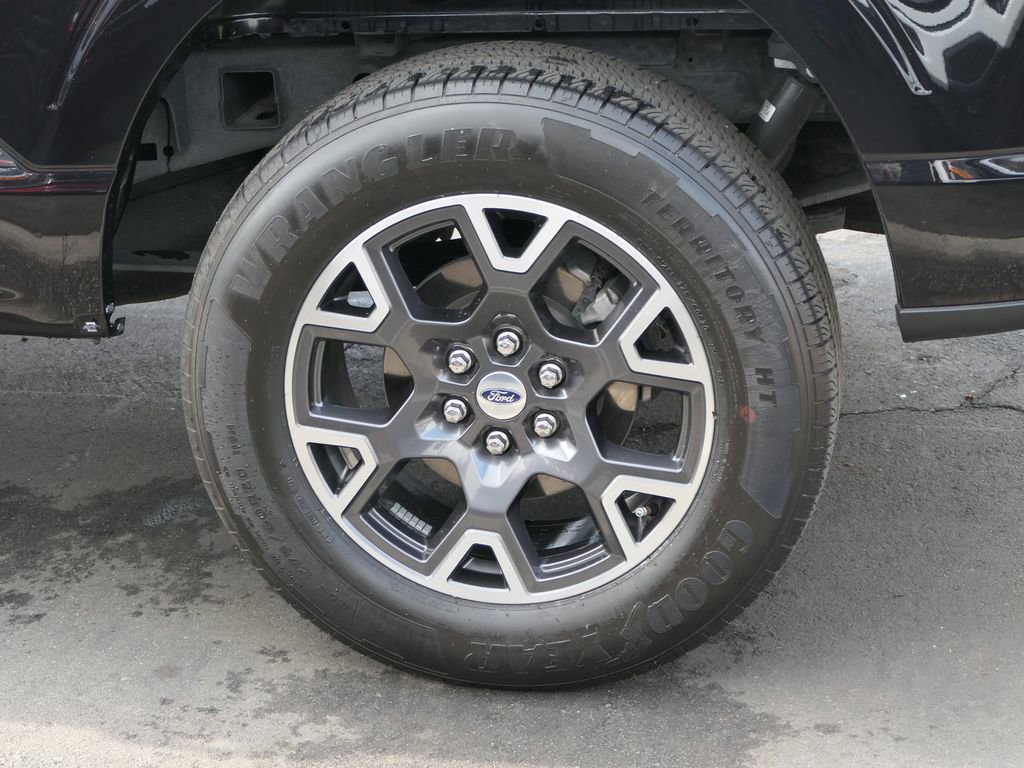 Used 2024 Ford F150 STX RWD image 11