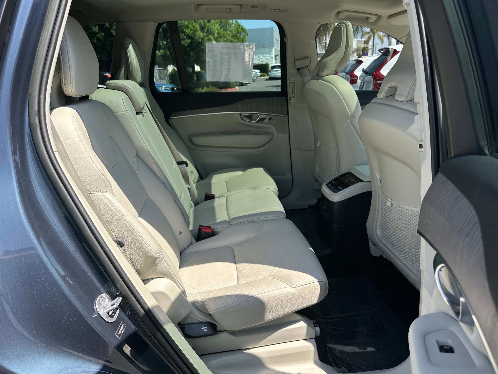 Certified 2023 Volvo XC90 T8 Plus w/ Protection Package Premier image 23