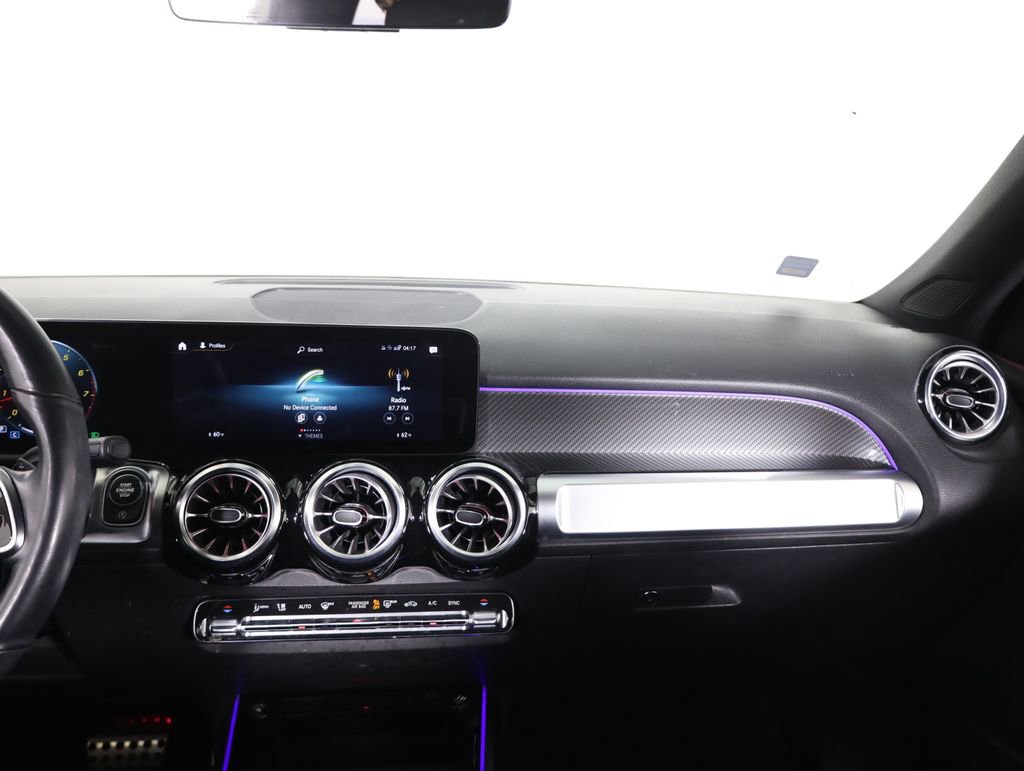 Used 2022 Mercedes-Benz GLB 250 4MATIC image 45