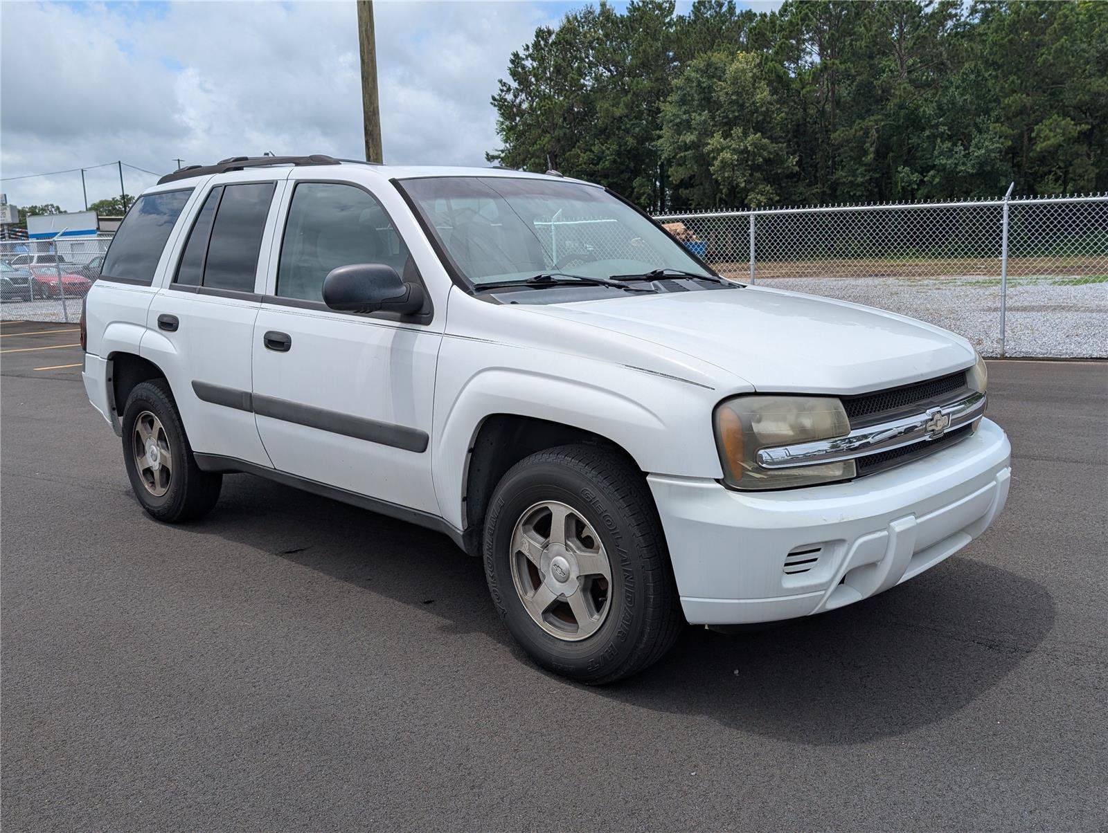 Used 2005 Chevrolet TrailBlazer LS w/ LS Preferred Equipment Group RWD image 7