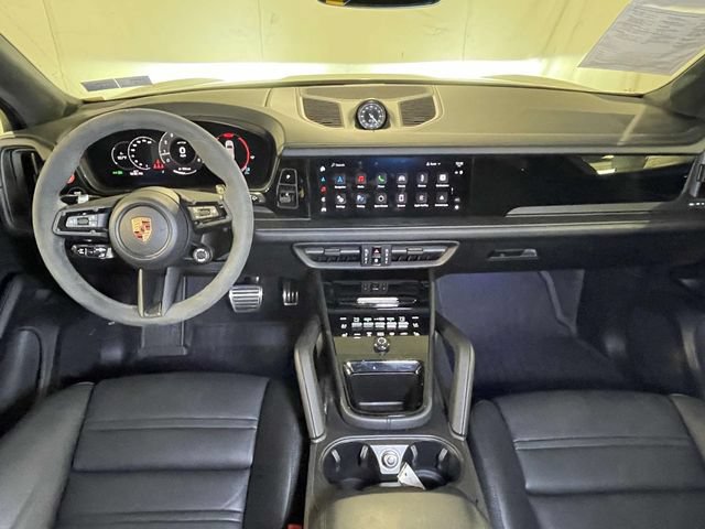 Certified 2025 Porsche Cayenne GTS AWD/4WD image 26