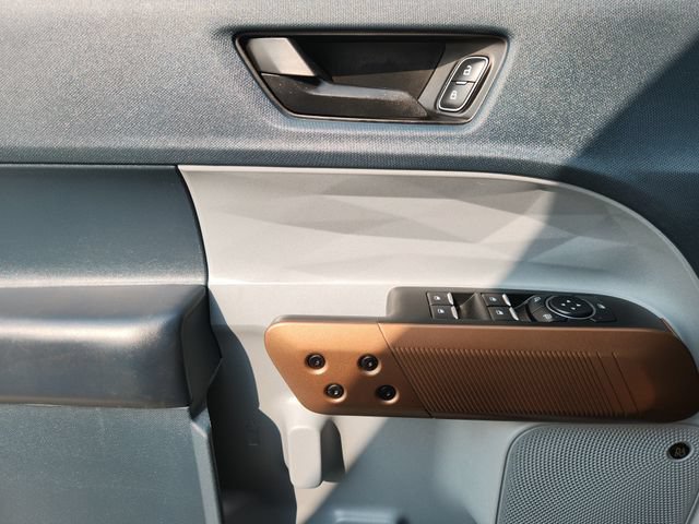 Used 2023 Ford Maverick Lariat w/ Lariat Luxury Package FWD image 23