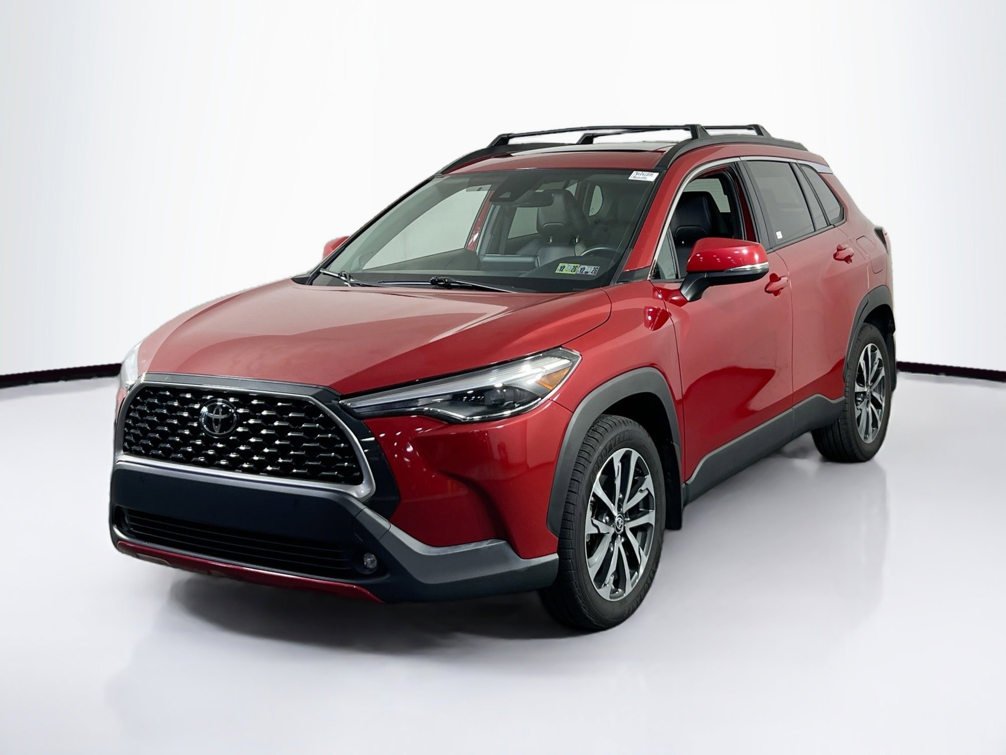 Used 2022 Toyota Corolla Cross XLE w/ Convenience Package