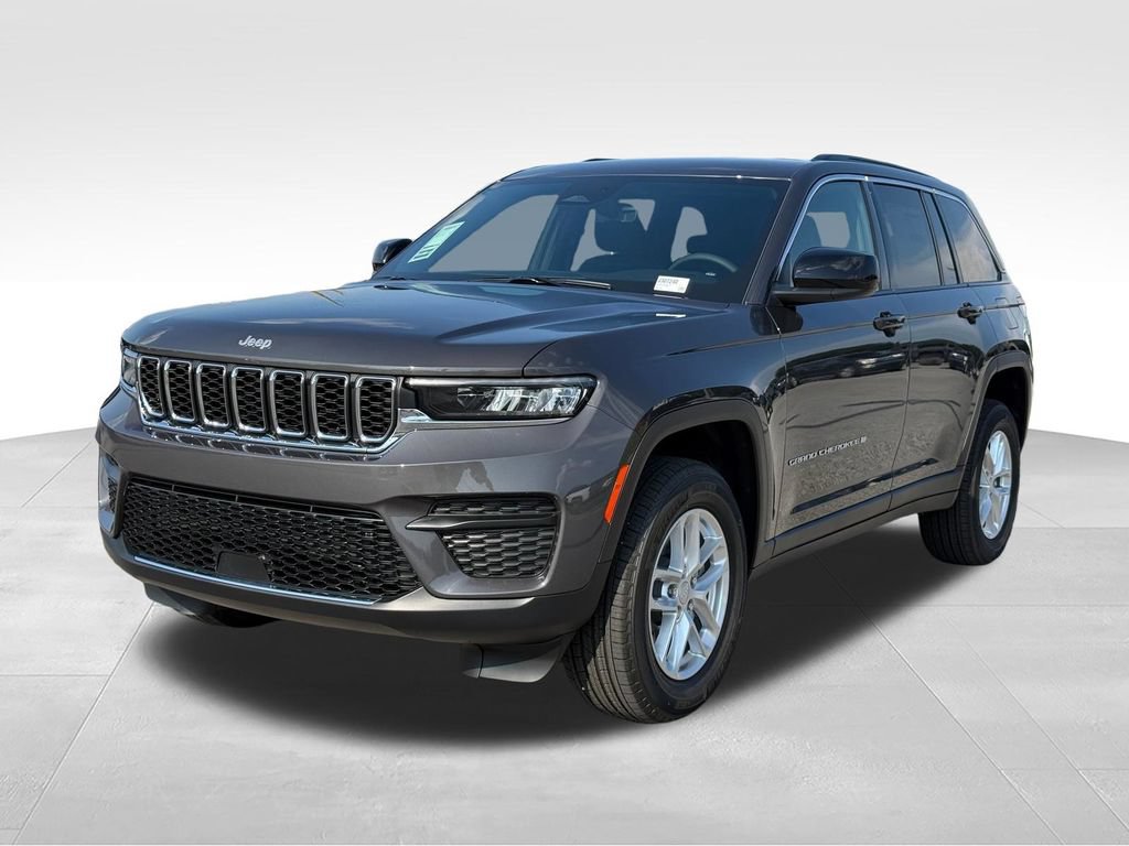 New 2026 Jeep Grand Cherokee Laredo RWD 360° Tour