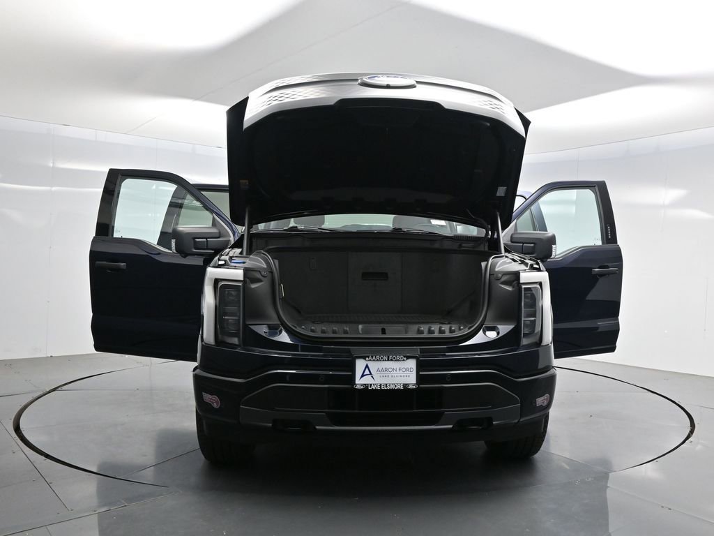 Used 2023 Ford F150 Lightning XLT AWD/4WD image 36