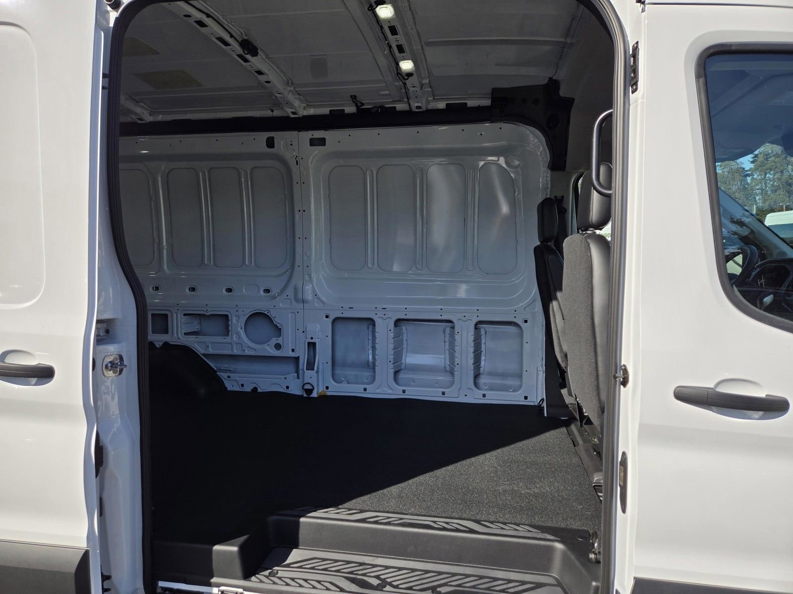 New 2026 Ford Transit 250 148 Medium Roof RWD image 6
