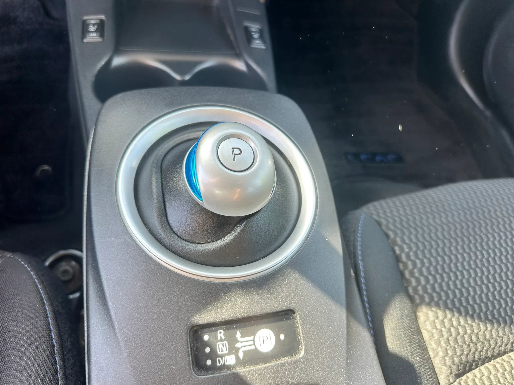 Used 2013 Nissan Leaf S FWD image 20