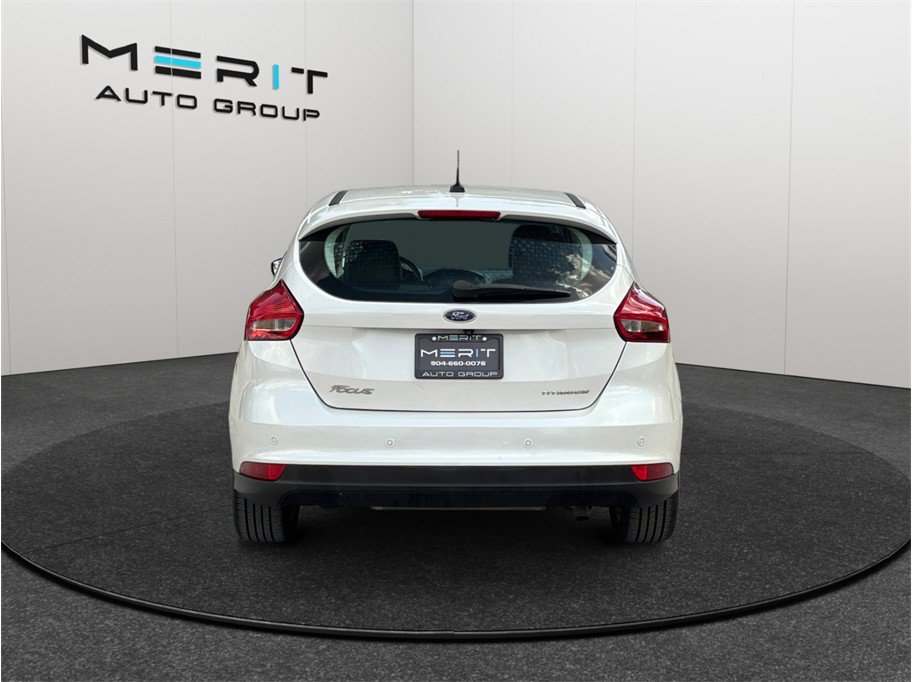 Used 2016 Ford Focus Titanium FWD image 8