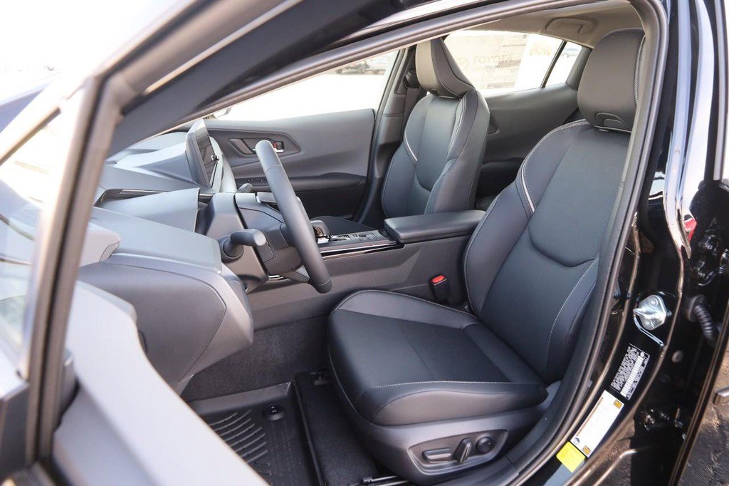 New 2026 Toyota Prius XLE image 9