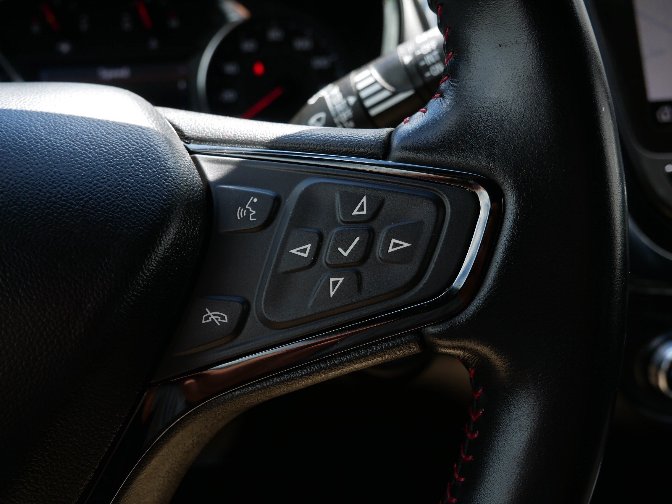 Used 2022 Chevrolet Equinox RS w/ Infotainment Package AWD/4WD image 29