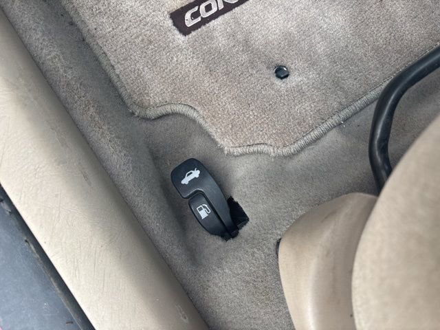 Used 2004 Toyota Corolla CE image 40